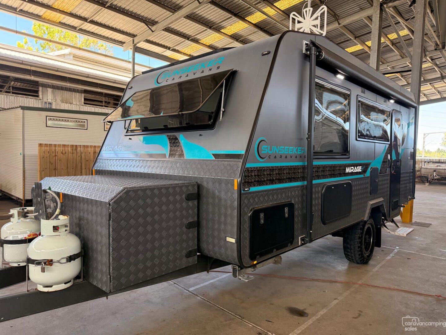 Sunseeker Mirage Front Side